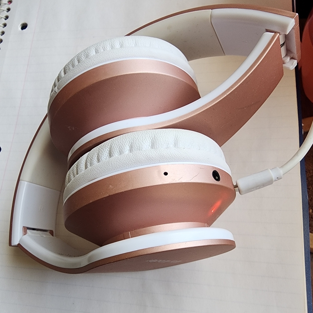 Wireless Bluetooth Over-Ear Stereo Foldable Headphones or Wired Headset w/ Aux - Picture 9 of 13